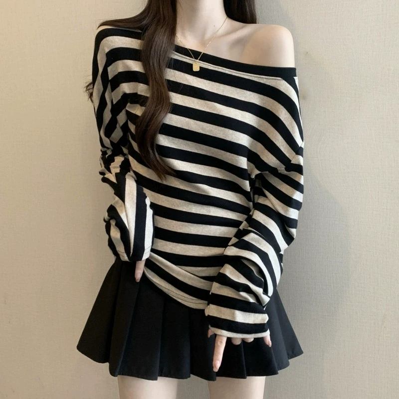 微胖妹妹大码2025春季新款慵懒风显瘦条纹漏肩长袖T恤女复古上衣