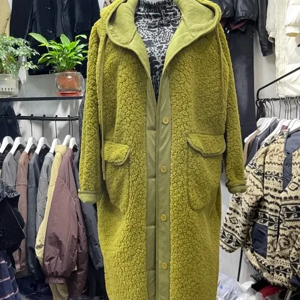 高品质阔版宽松圆领加厚加棉防寒保暖中长款女装棉服外套