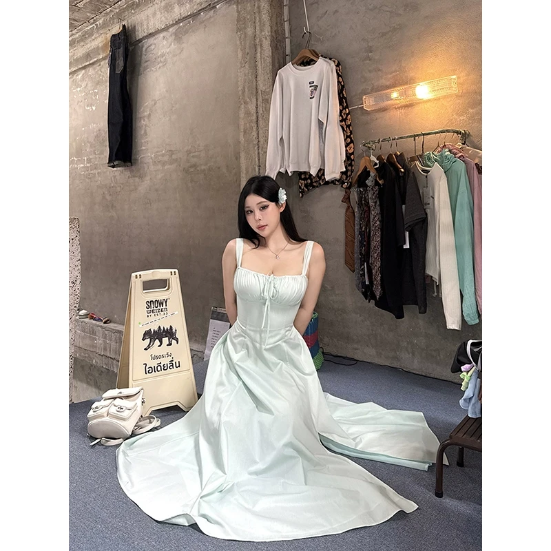 黑泽玄七“桑格莉之夏 "夏季显瘦约会度假绑带抽绳A型设计感连衣裙
