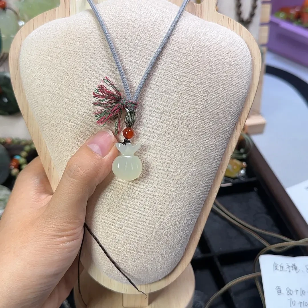 天然岫玉冰透小福袋精美百搭挂件