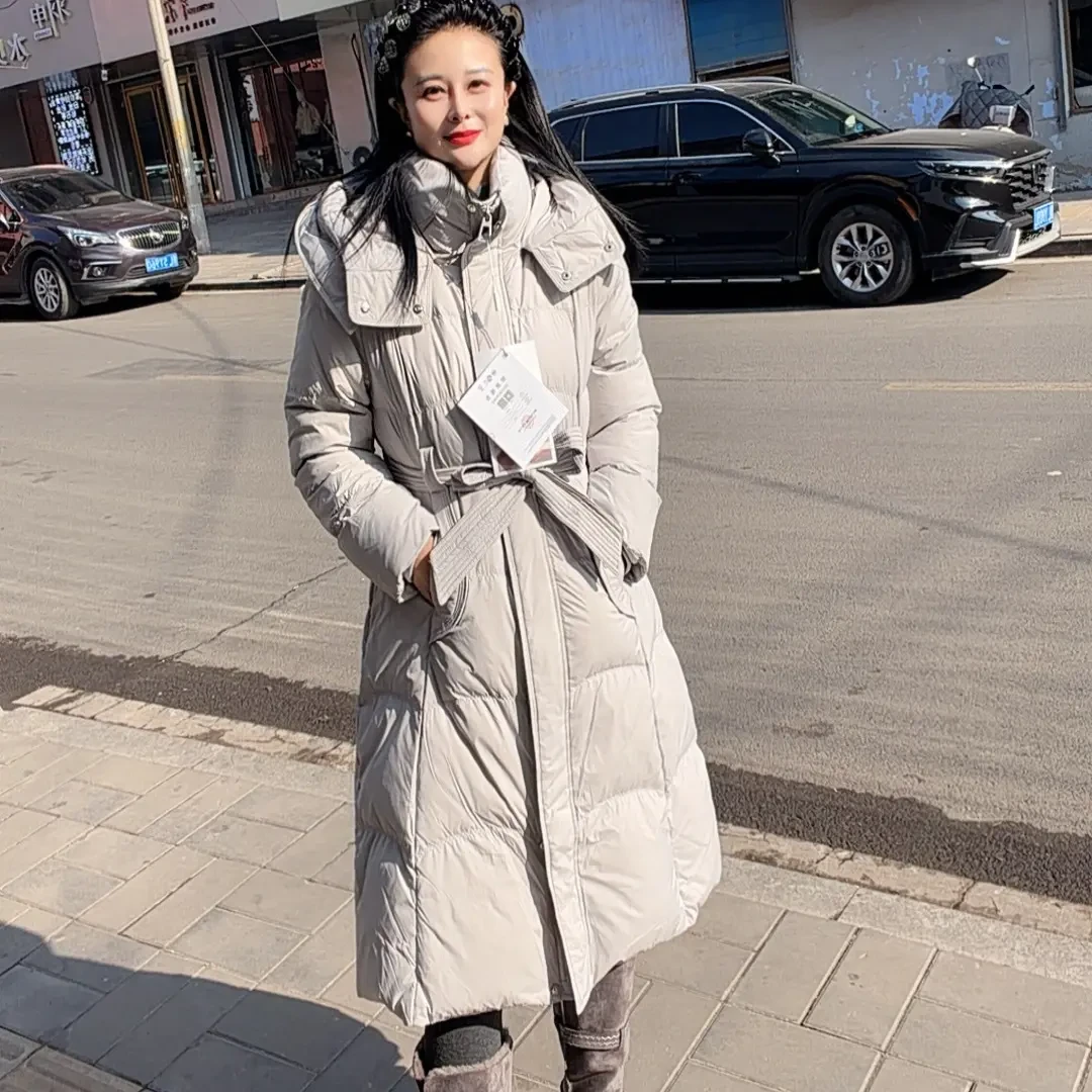 辣妈长款瘦腰羽绒服