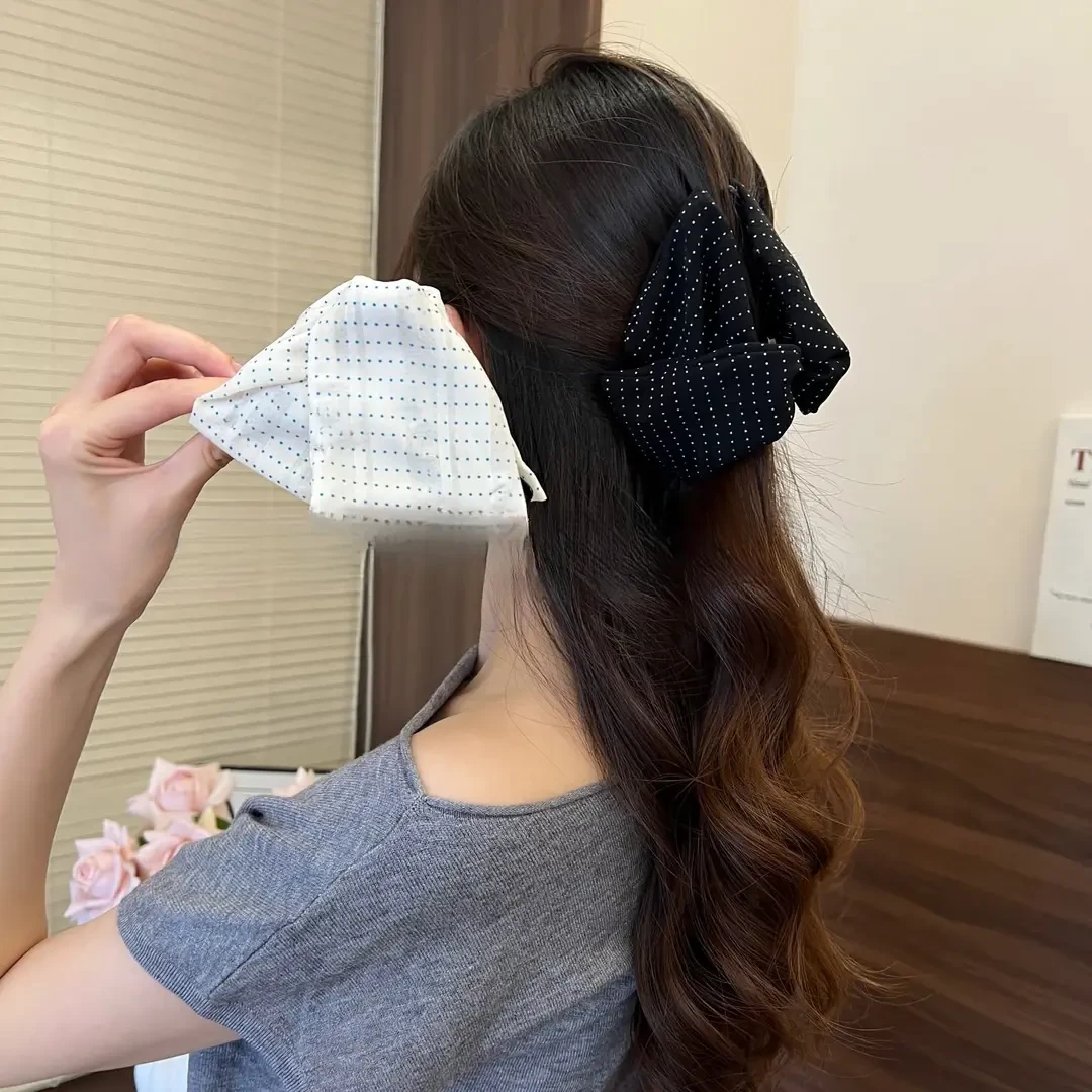 法式赫本风三角布艺小波点抓夹时尚气质后脑勺发夹鲨鱼夹子发饰品