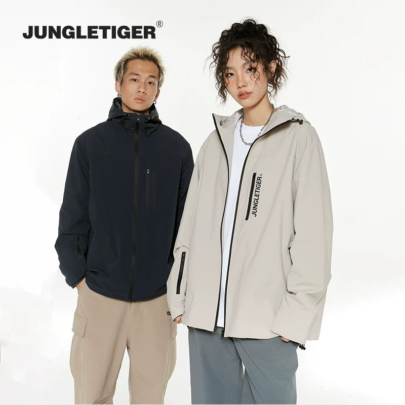 丛林老虎户外登山服冲锋衣外套男高级感防风防水美式工装拉链夹克
