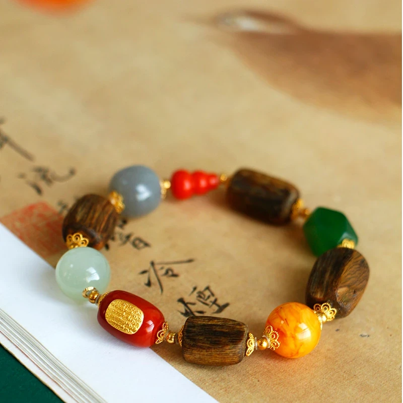 沉香【福多多】莺歌绿奇楠树心油随型配蜜蜡多宝单圈多样性发其一