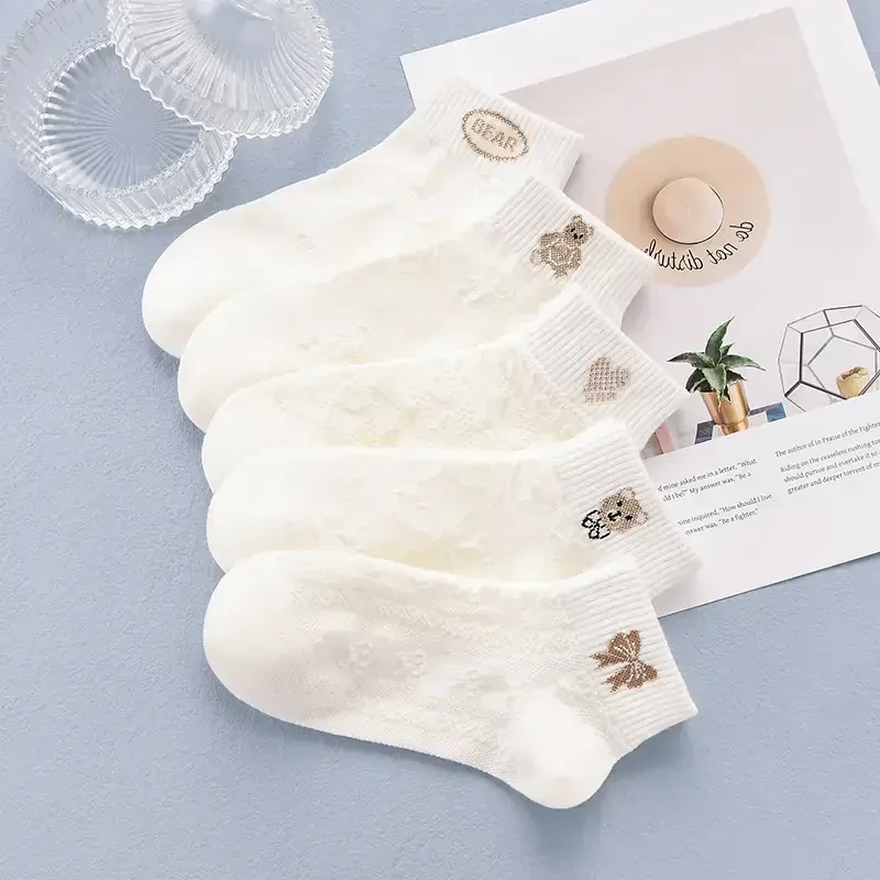 袜子女棉袜夏季薄款吸汗透气刺绣中筒春秋短筒棉袜运动风短袜