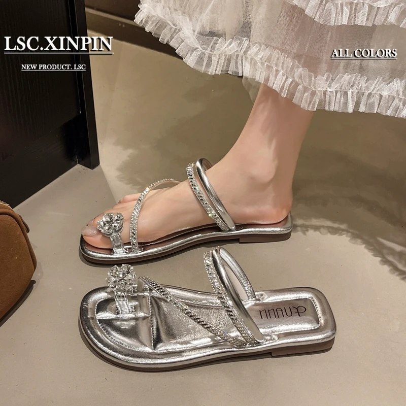 法式平底凉拖鞋女夏季外穿2025新款时尚水钻仙女风两穿夹趾软底鞋