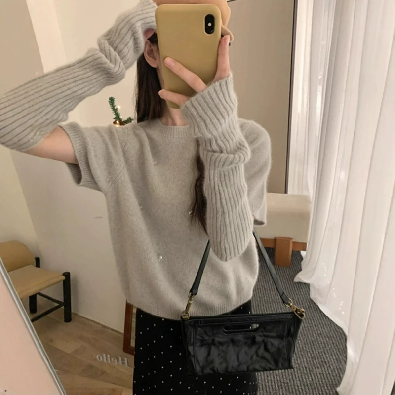 高级感钉珠袖套圆领毛衣女秋冬灰色软糯内搭打底针织衫设计感上衣