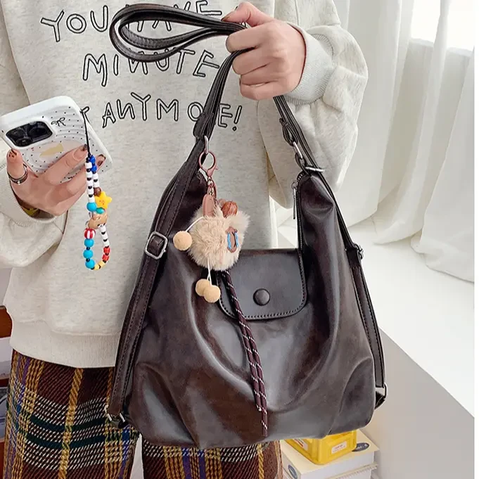 【带挂件】2024秋冬一包多用背包女单肩包大容量斜挎托特通勤包F413