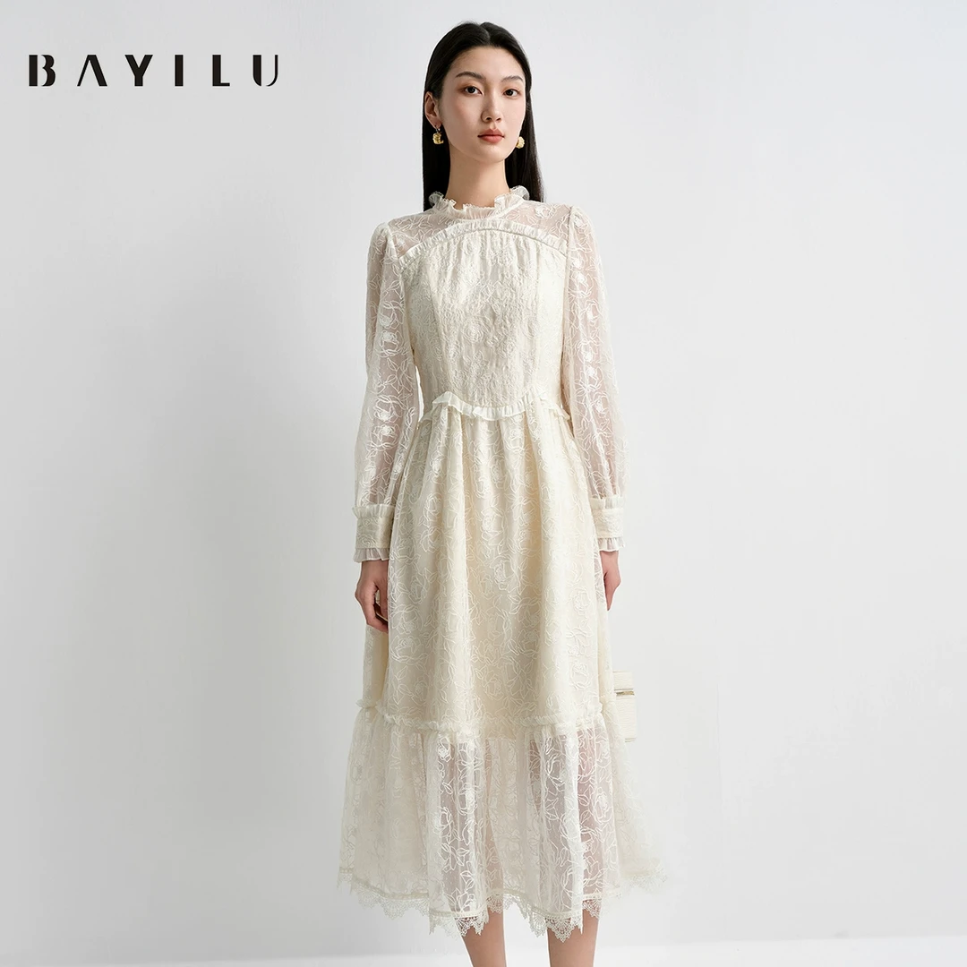 芭依璐2025春季连衣裙女宫廷风提花刺绣长裙91L7004