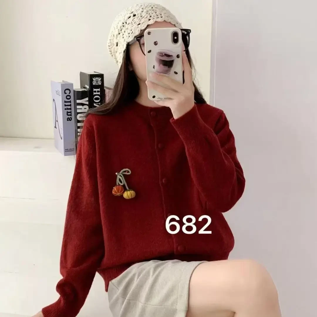 立体小南瓜圆领单排扣针织开衫女冬新款减龄气质感软糥毛衣外套