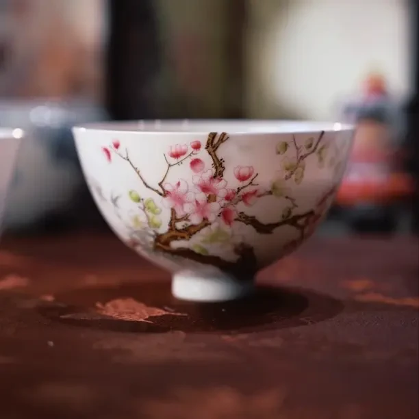 在川观物-景宫瓷园 君子梅鸡心杯 粉彩梅花 主人杯手绘陶瓷超级美