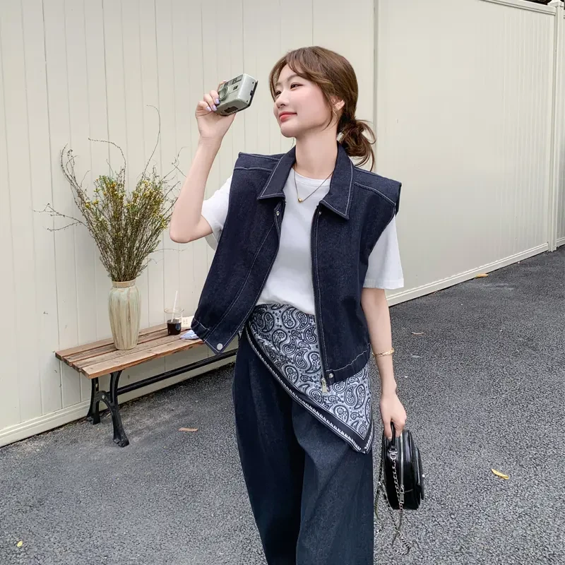 藏青色时尚炸街牛仔三件套女2025初夏新款休闲马甲短袖阔腿裤套装