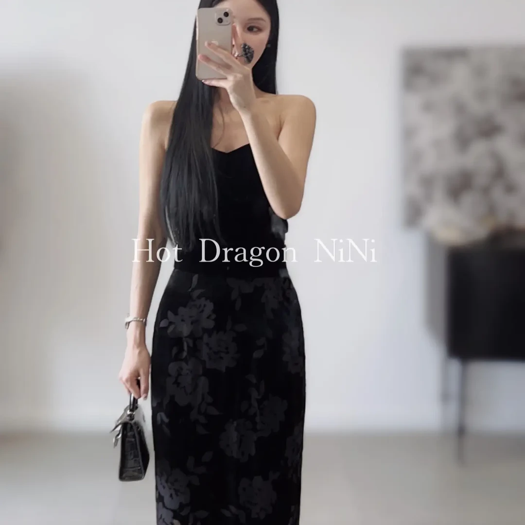 「Hot Dragon NiNi 」独立主理人设计品牌 限量复古烧花丝绒一步裙