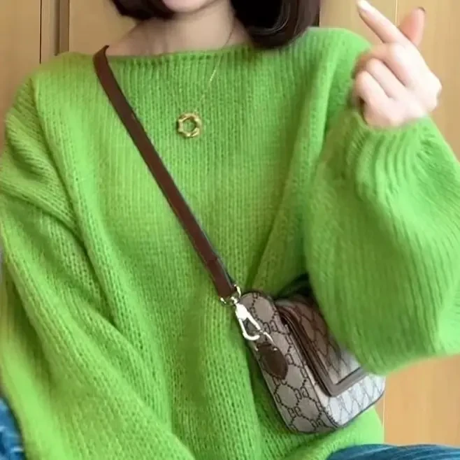 秋季绿色韩版慵懒风时尚宽松毛衣女上衣春秋纯色长袖百搭针织衫