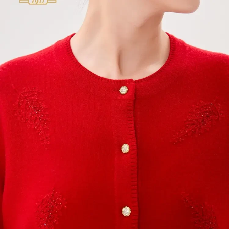 老美华冬季女士加大加小羽毛图案百搭圆领毛衫434210050/5583X