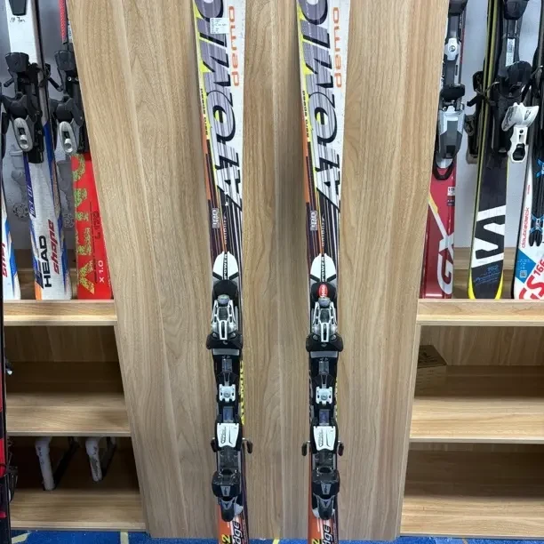 男女通用民用中弯户外双板滑雪板