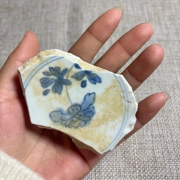M青花洞石花卉图瓷片标本学习收藏