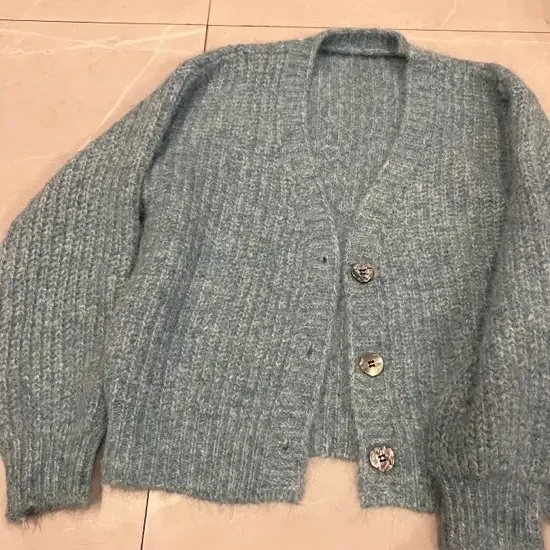 2025女冬季V领针织保暖毛针织衫秋季毛衣加厚