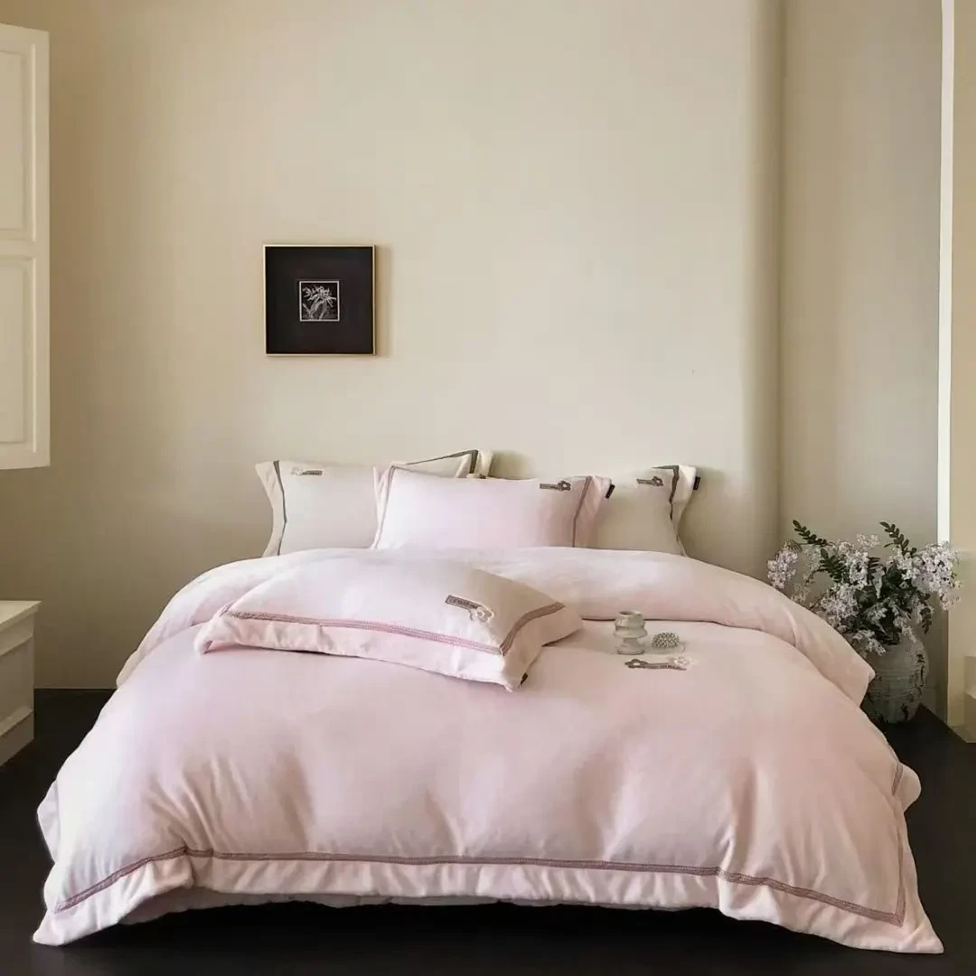 冬季简约加厚艾芙绒牛奶绒四件套双面绒被套轻奢保暖床上用品