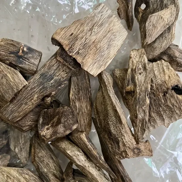 沉香沉香天然碎料熏香料家用室内除臭净化空气香薰原材料