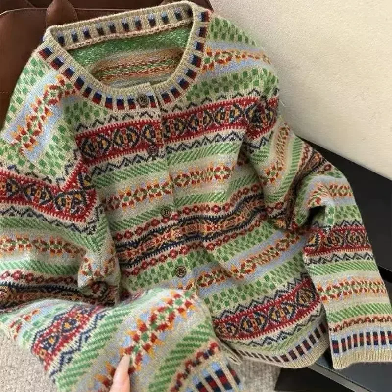 羊范秋冬新款民族风条纹提花开衫女气质范毛衣韩系百搭潮流外套