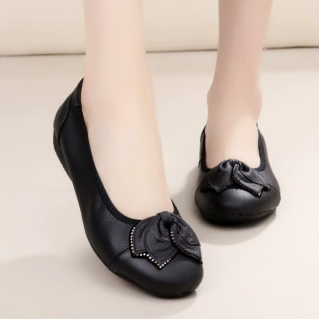 春秋季真皮豆豆鞋软底防滑女鞋中年气质女舒适平底妈妈皮鞋蝴蝶结