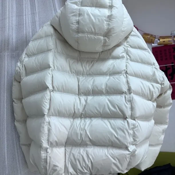 香港一诺 8711 美人肩充绒量167克