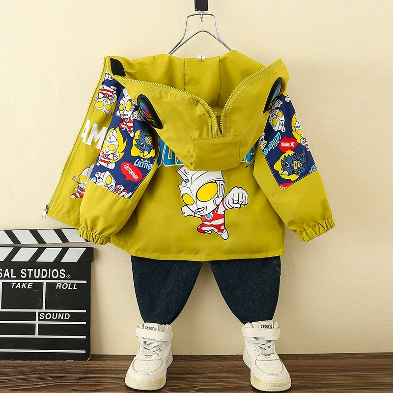 奥特曼男童春装外套2025新款痞帅男孩春秋款连帽冲锋衣运动上衣潮