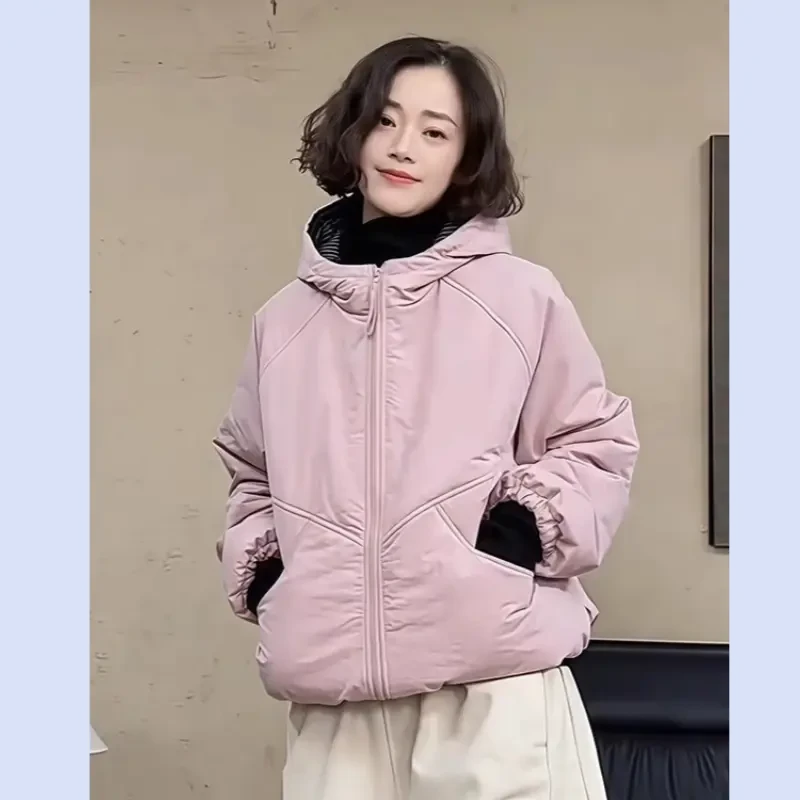 2025年秋冬季新款连帽棉服洋气休闲外套女保暖时尚冲锋宽松棉衣