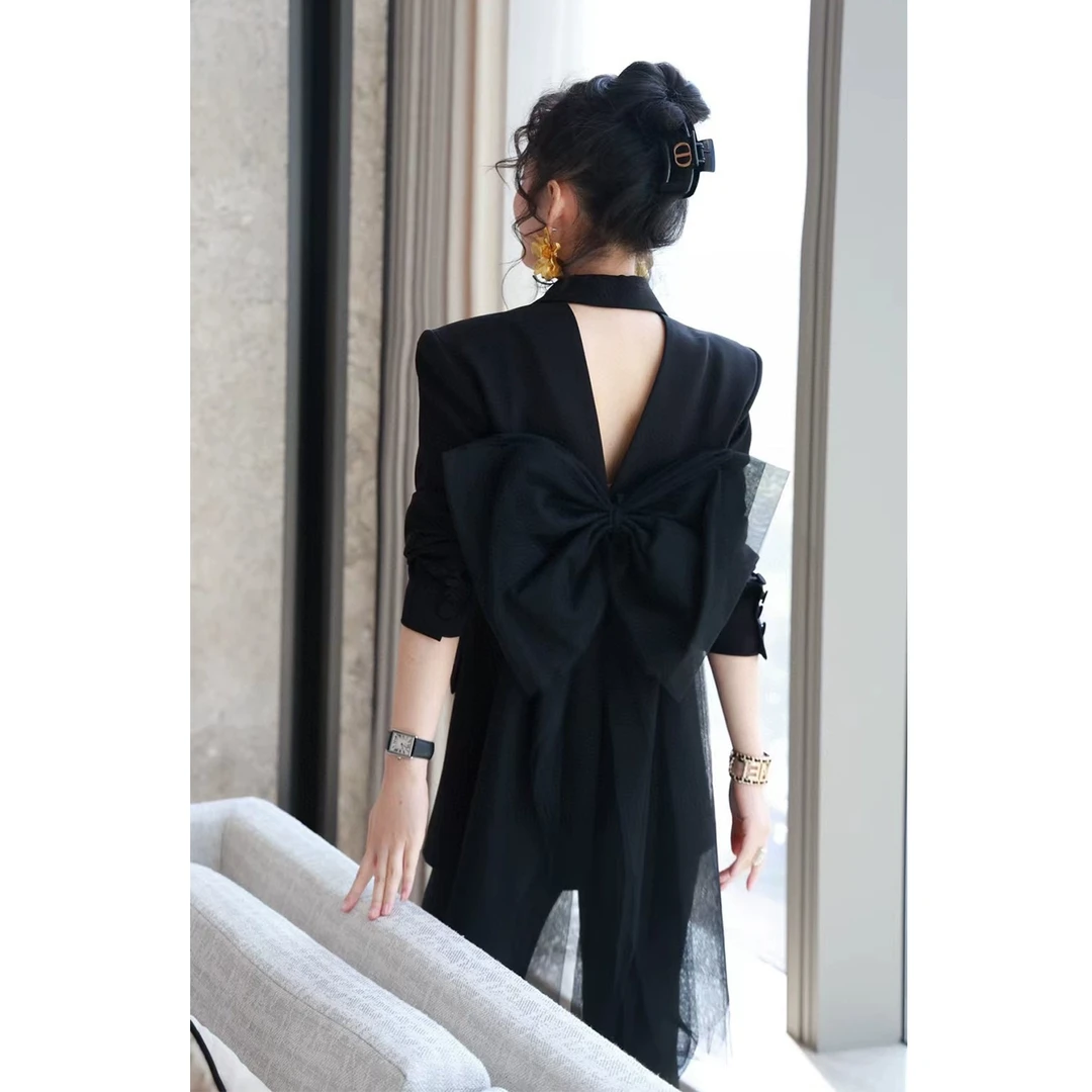 设计感时尚减龄西服套装女2025早春新款后背蝴蝶结西装长裤两件套
