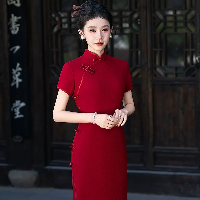 夏天喜婆婆婚宴装2025新款夏季高贵年轻妈妈礼服平时可穿红色旗袍