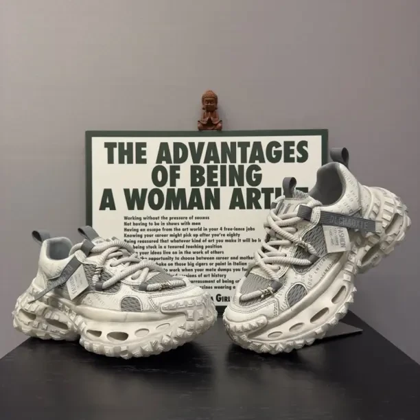 【引力潮鞋】2025年夏新款时尚百透气网面做旧擦色脏脏鞋男士老爹鞋