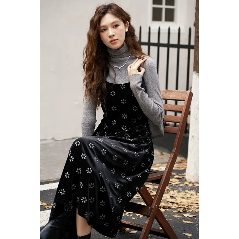 【直播专属】谜秀丝绒连衣裙收腰气质刺绣碎花背心长裙MXC56L1626