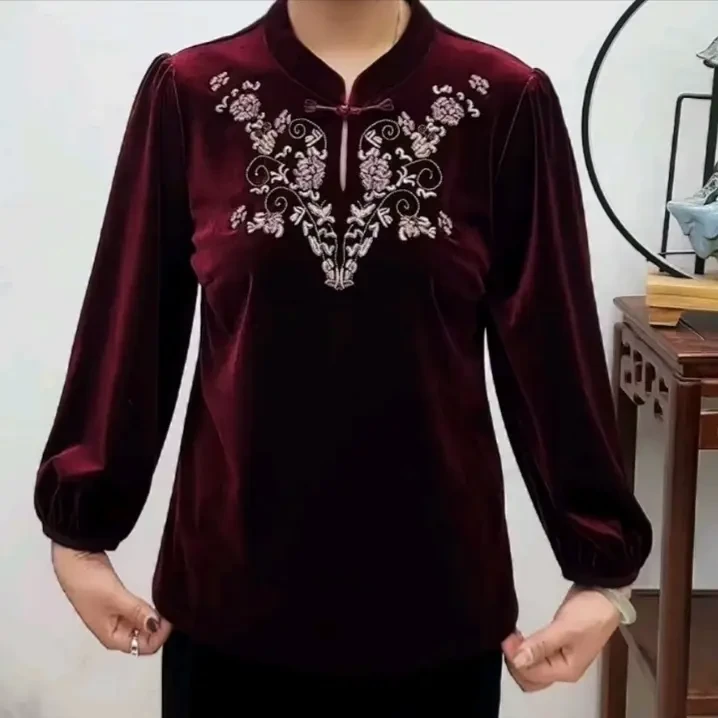 秋季时尚中老年刺绣丝绒立领宽松妈妈装上衣洋气百搭