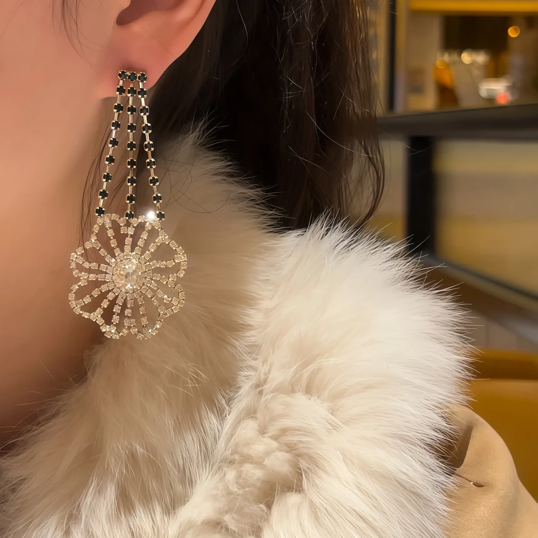 铜合金锆石耳饰 复古多层锤纹耳圈设计 甜酷风日常百搭耳环