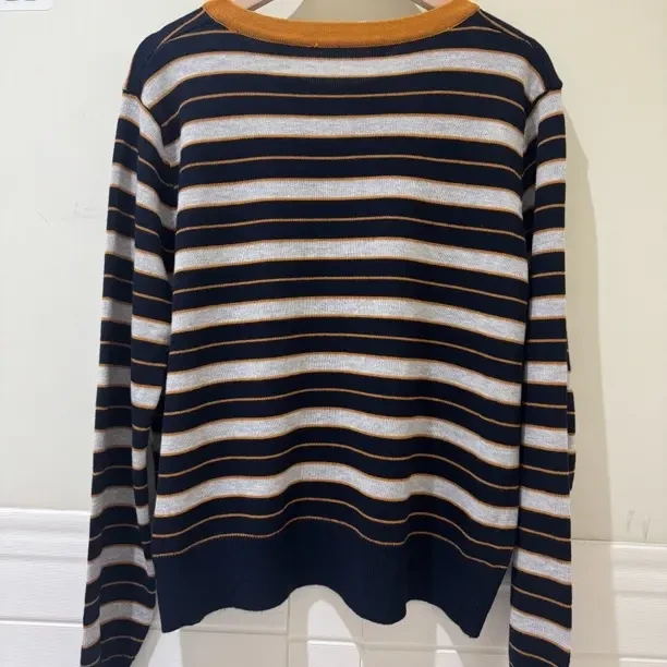 郑州初遇女装条纹毛针织衫宽松显瘦秋撞色长袖打底单穿都可以