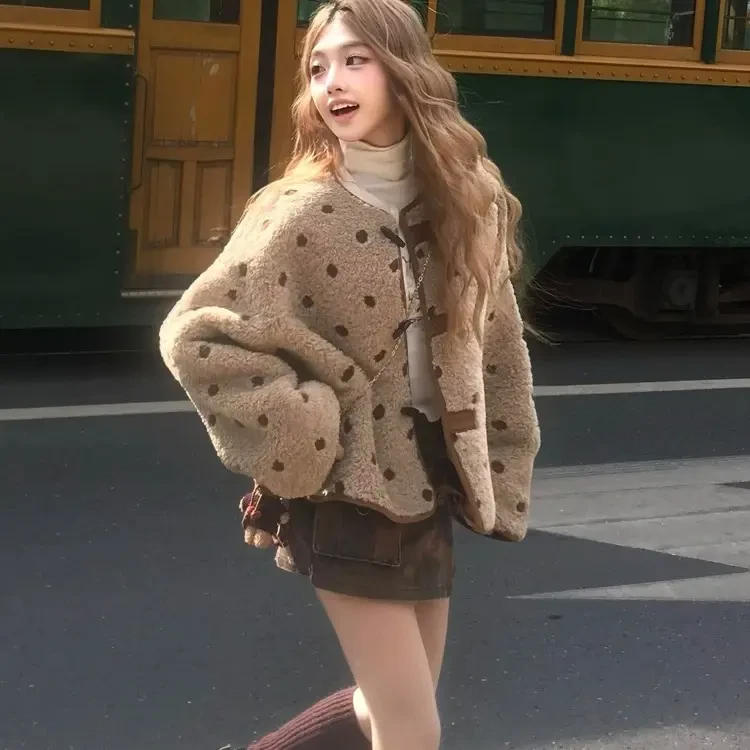 韩系慵懒风波点双面穿麂皮羊羔卷毛皮毛一体冬爆款两面鹿皮上衣女