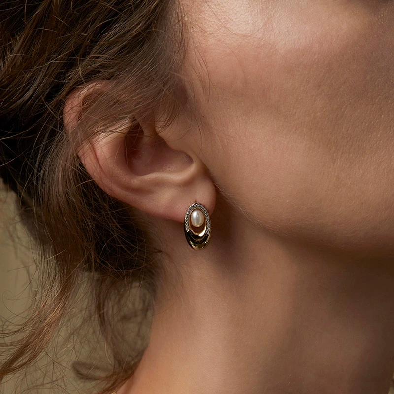 RiotLILY/艾特里里 合金仿珍珠耳饰 致简之约系列通勤925银耳钉