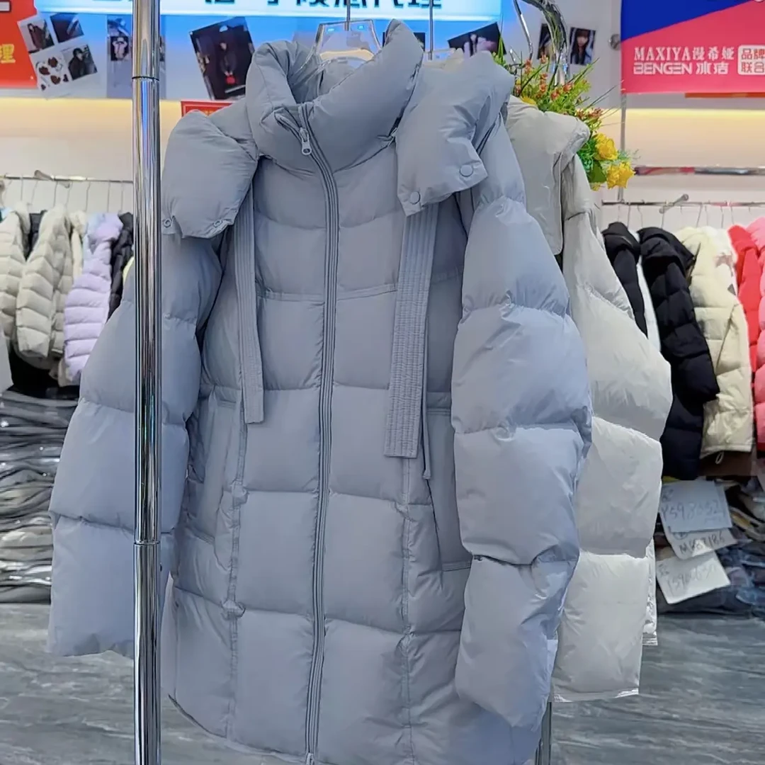 香港一诺8723蒲公英的约定新国标白鸭绒冬季显瘦中长款连帽羽绒服