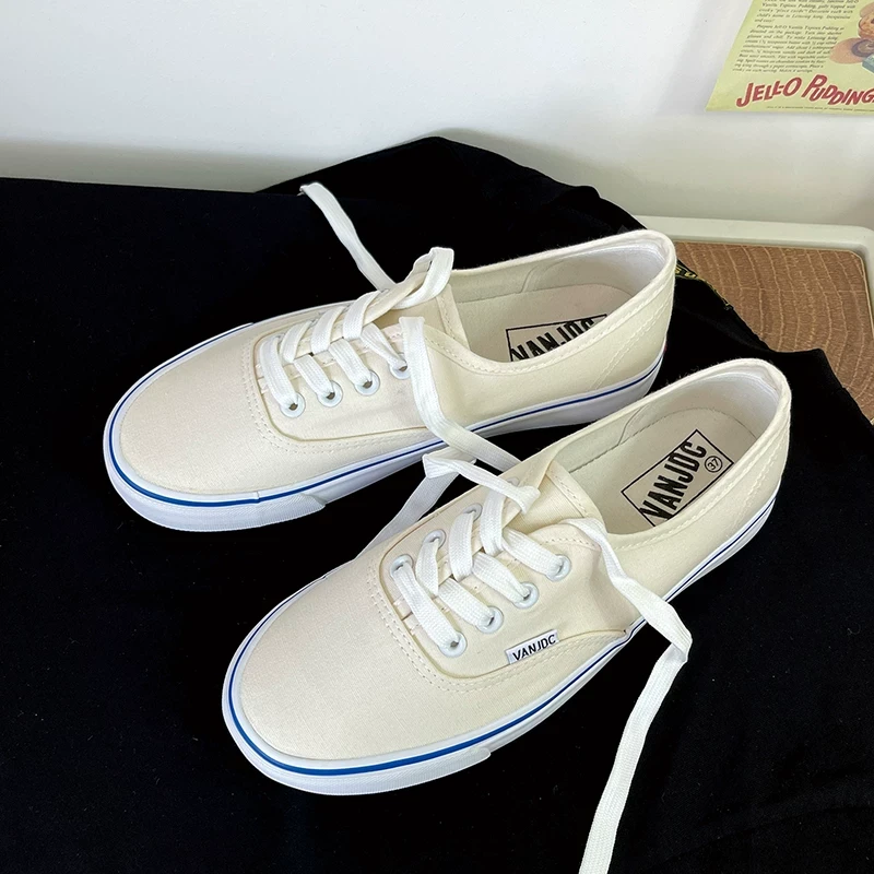 米色低帮男女同款情侣时尚青春潮流百搭学院平底透气休闲帆布鞋子