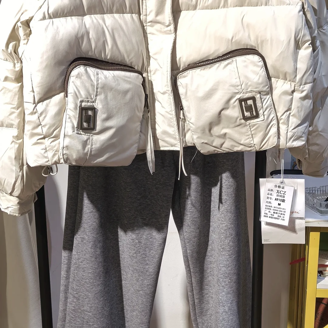 冬新款加厚大口袋轻薄连帽短款保暖洋气百搭小个子外套