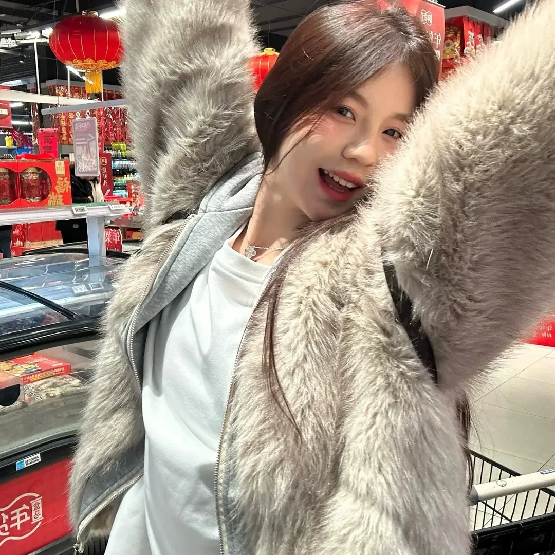 【开心奢品】轻奢百搭毛毛连帽假两件设计保暖长袖毛毛外套女