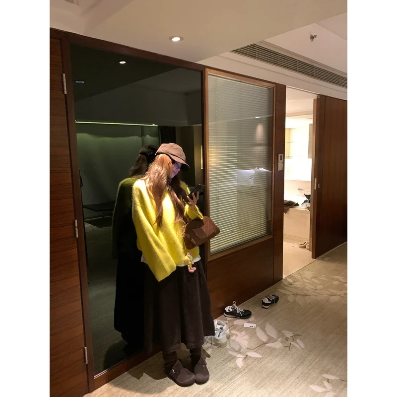 软糯亲肤百搭加厚秋冬季新款针织上衣女宽松圆领长袖套头毛衣上衣