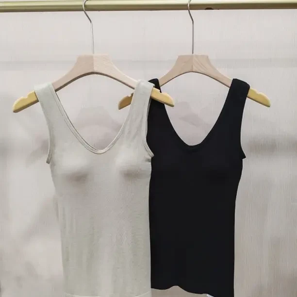 【Hua】8910秋冬新款舒适百搭带胸垫V领弹力修身显瘦背心