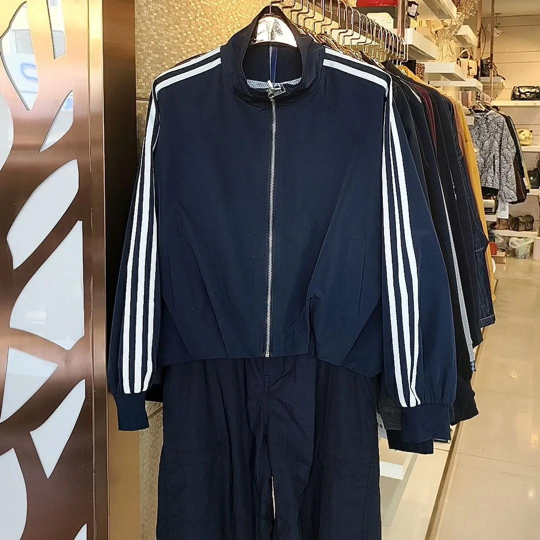 时尚休闲薄款外套