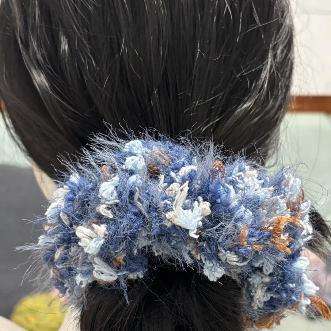 手工钩织手混线发圈秋冬氛围感高级感时尚头饰