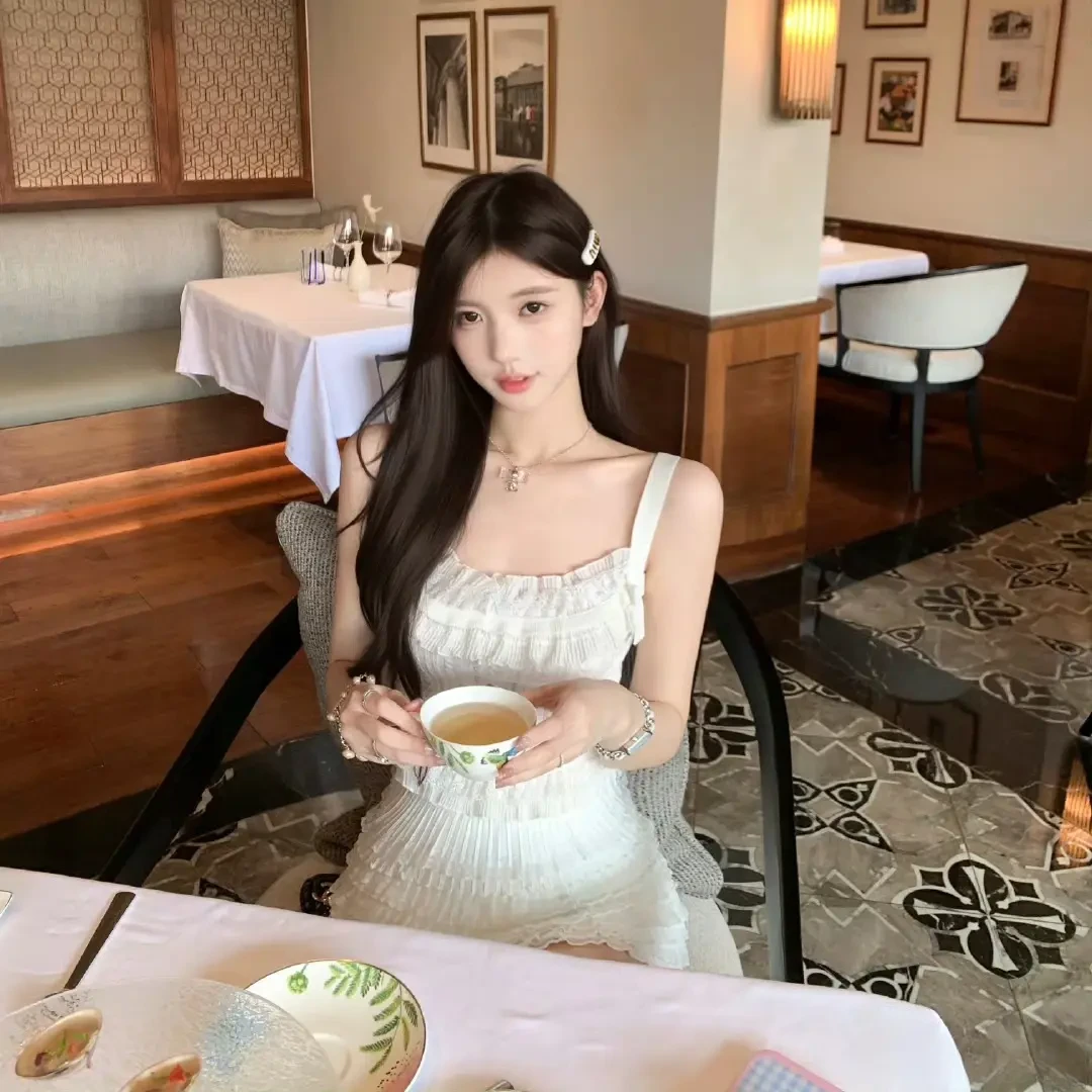 2025夏季减龄蕾丝花边纯欲吊带上衣女高腰显瘦半身裙蛋糕短裙套装