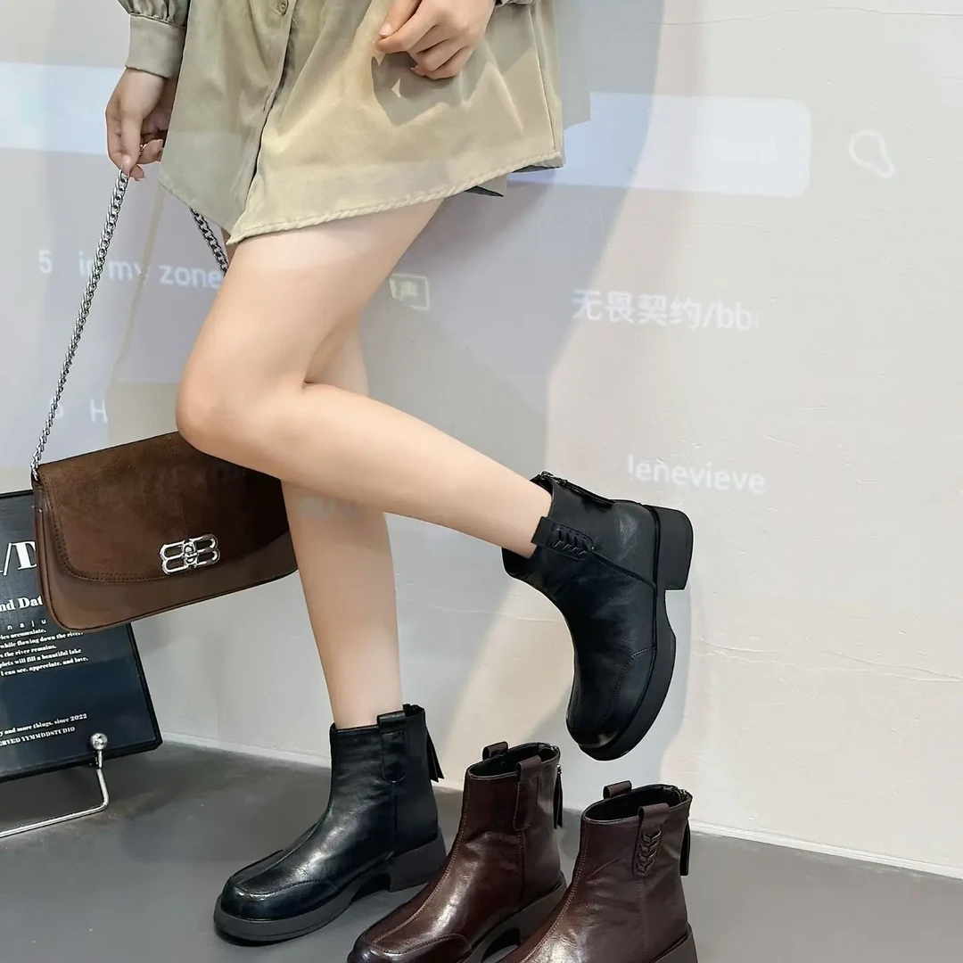 秋冬女士时尚圆头女短筒复古牛皮马丁靴真皮短筒骑士靴