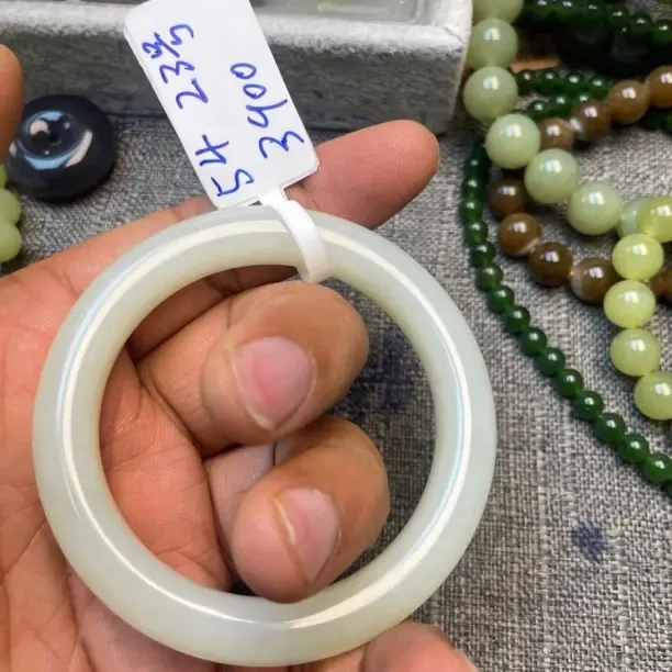 天然和田玉新疆料手镯