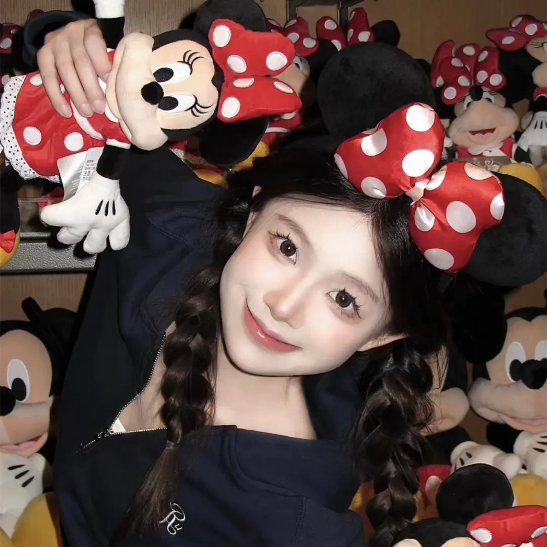 【地瓜】在逃公主头发饰米奇米妮蝴蝶结发箍新款可爱拍照头箍女头饰